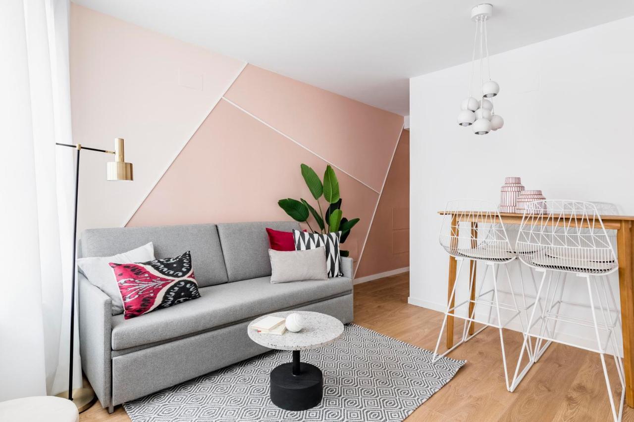 Color By Olala Homes Appartement