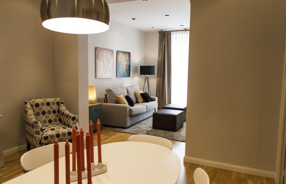 Plaza De Cibeles Apartment *