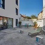 Hostelfly