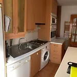 Acogedor Apartamento Muy Bien Conectado Y Equipado En Madrid