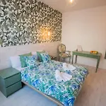 Hostal Escala Suites