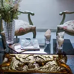 Hostal Escala Suites