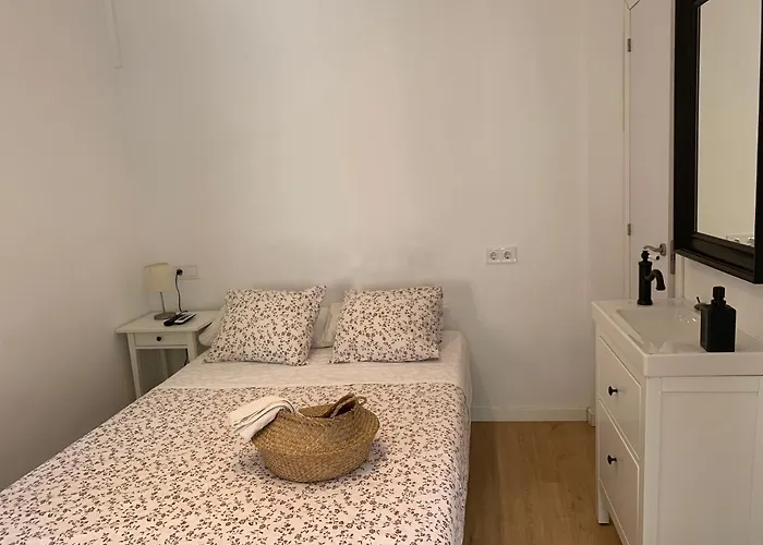 Estupenda Suite Con Entrada Independiente Cerca A Ifema Y Barajas
