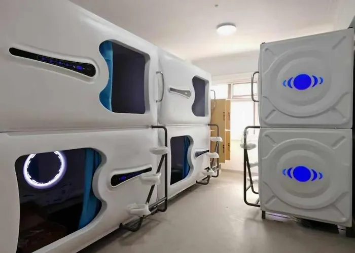 Hostel Nápoles