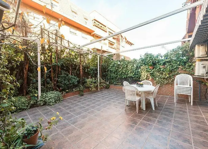 Vivienda Familiar Con Jardin Junto A Ifema