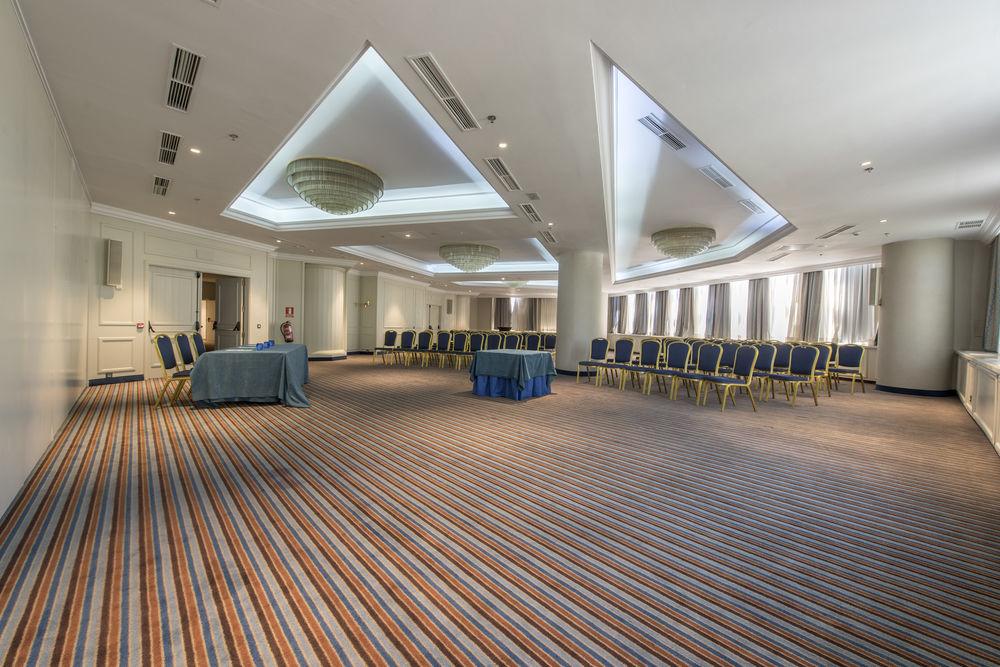 Princesa Plaza Hotel 4*