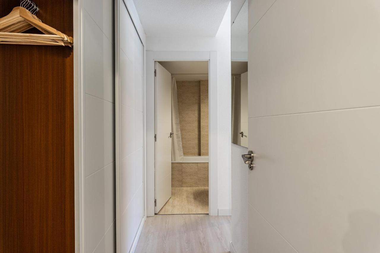 Apartment Bnbholder Terrace, Pool & Gym Las Tablas Madrid
