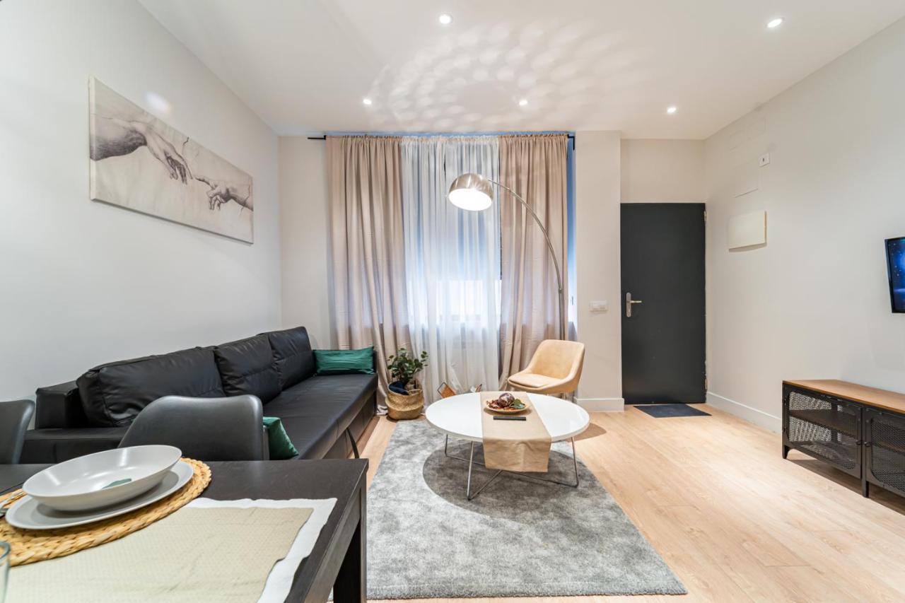 Edsam Black Appartement *