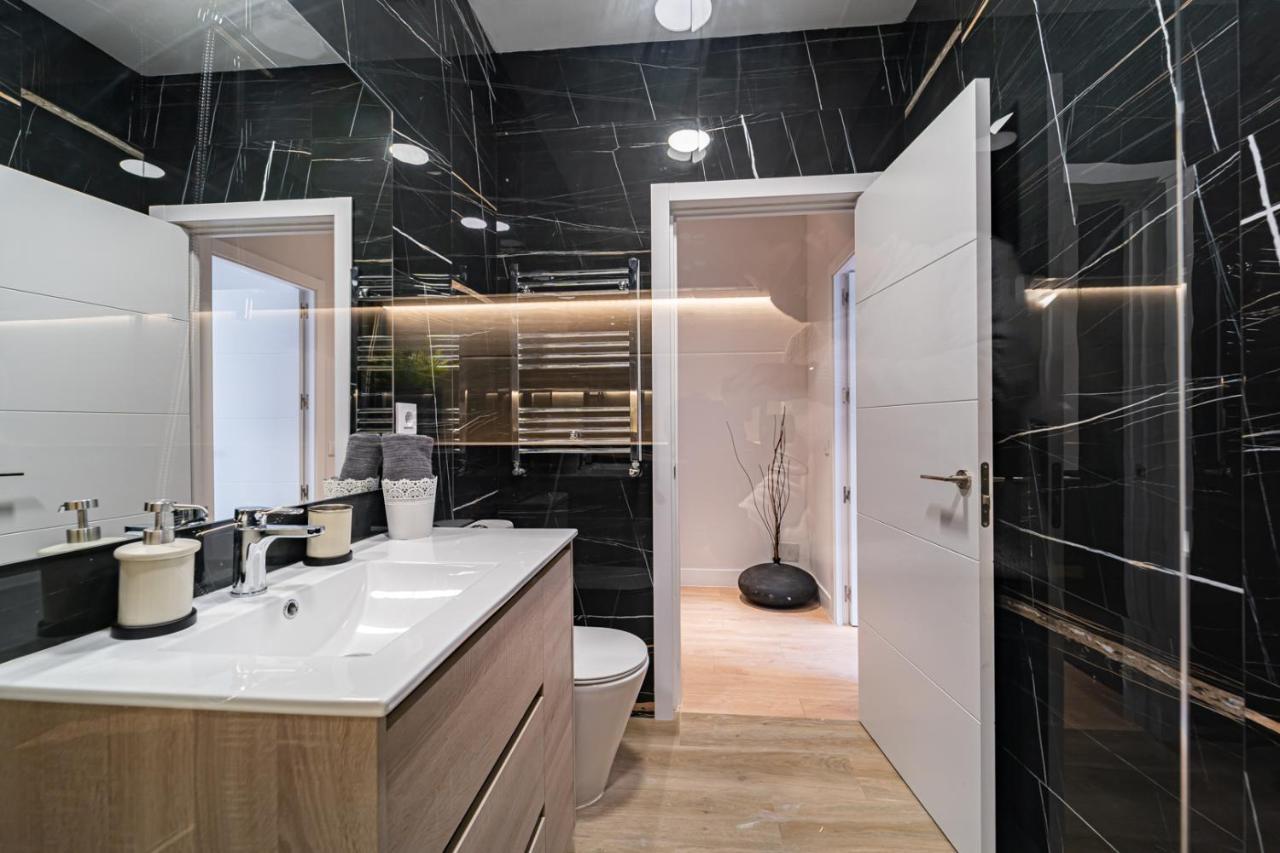Edsam Black Appartement *