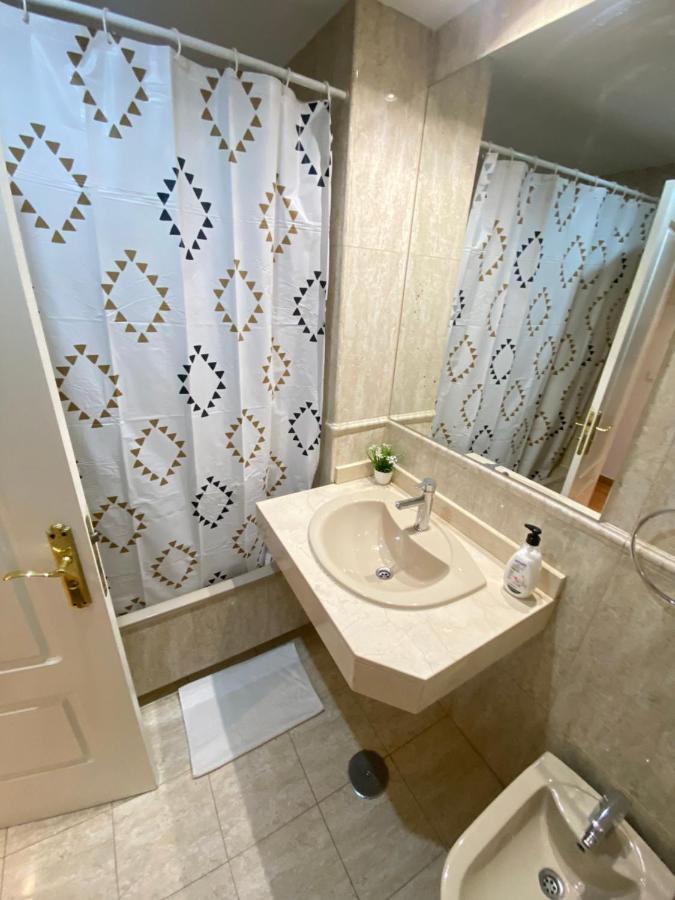 Deyanira Suite, Aeropuerto, Ifema Madrid
