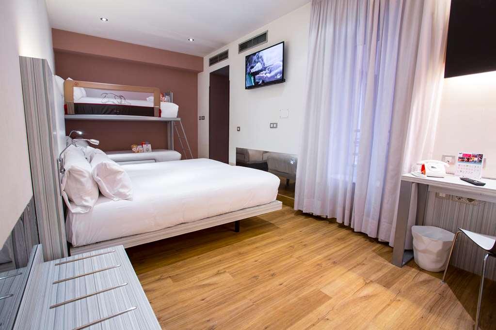 Hotel Icon Embassy 4*