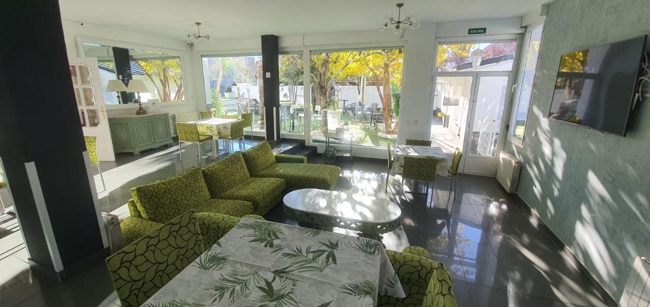 Guest house Escala