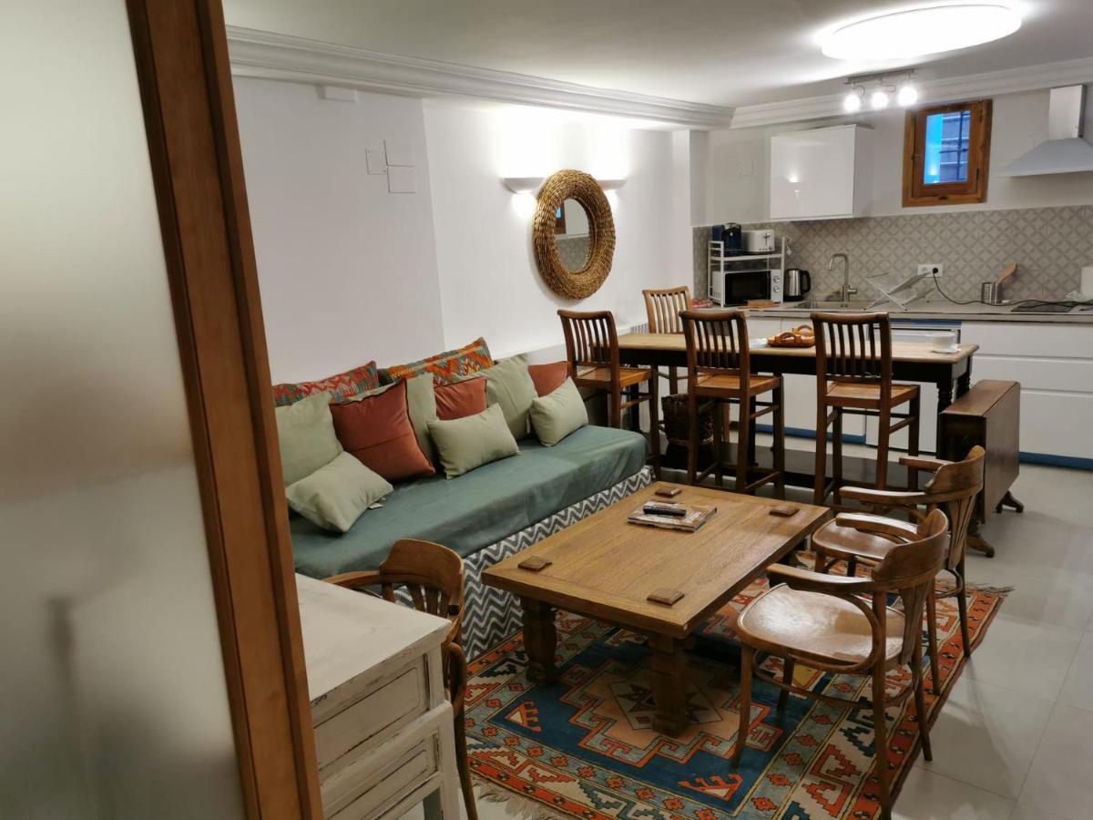 Apartamento Loft In Beautiful 19th Century House Madrid