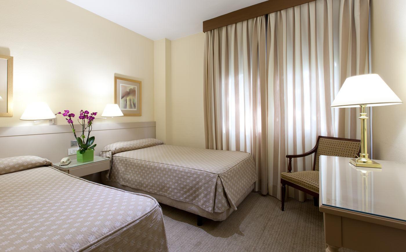 Espahotel Plaza Basilica Aparthotel Madri