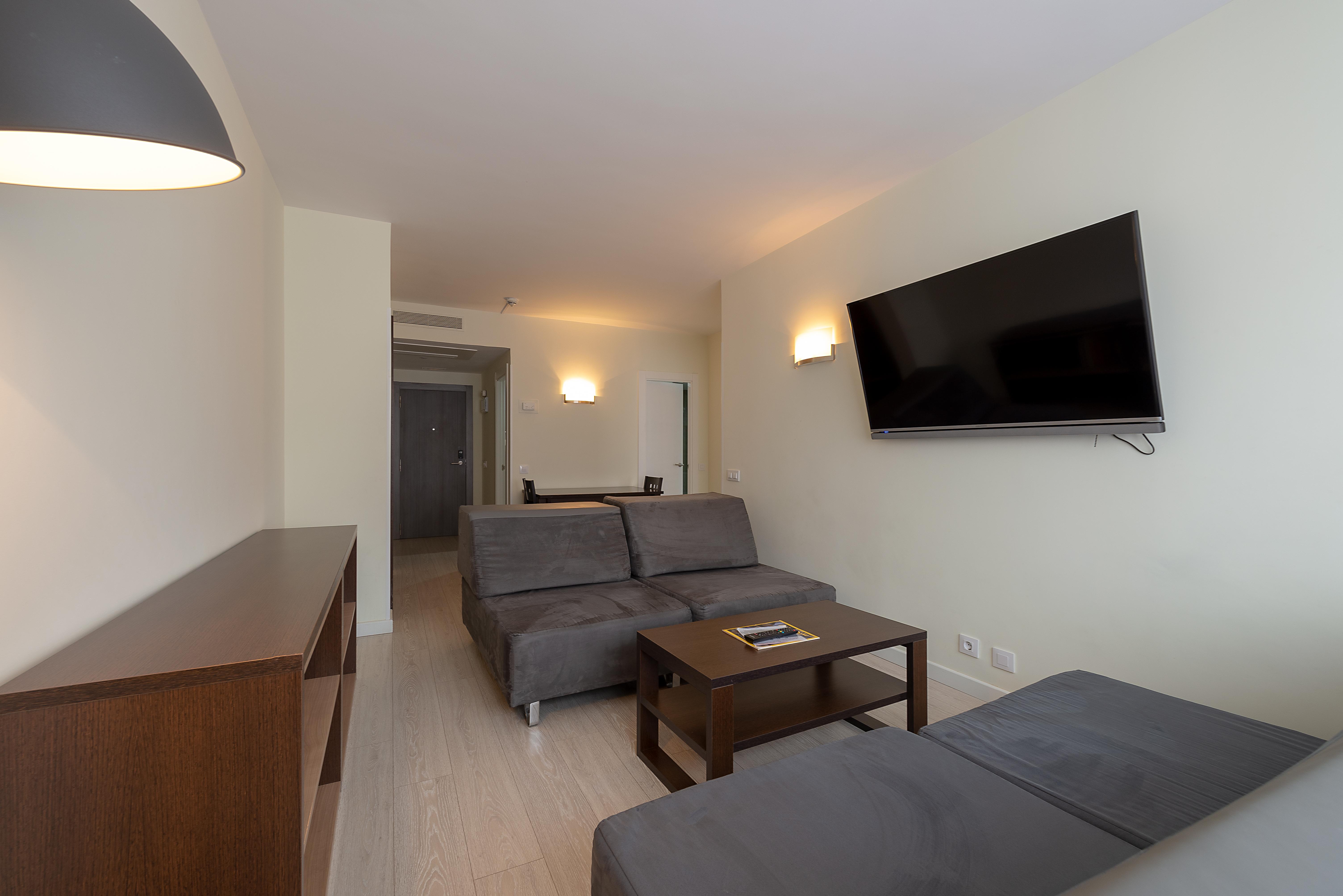 Recoletos Apart-hotel