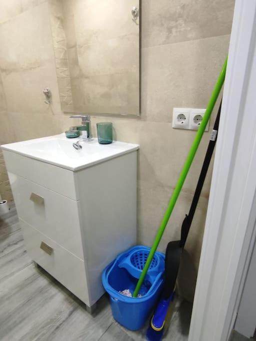 Appartement Acogedor Familiar En Area Residencial Madrid