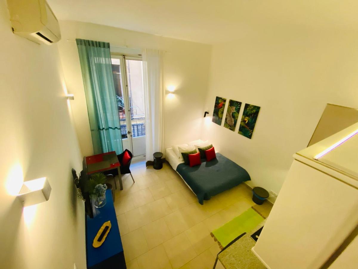 Apartment Puzzle Sol *