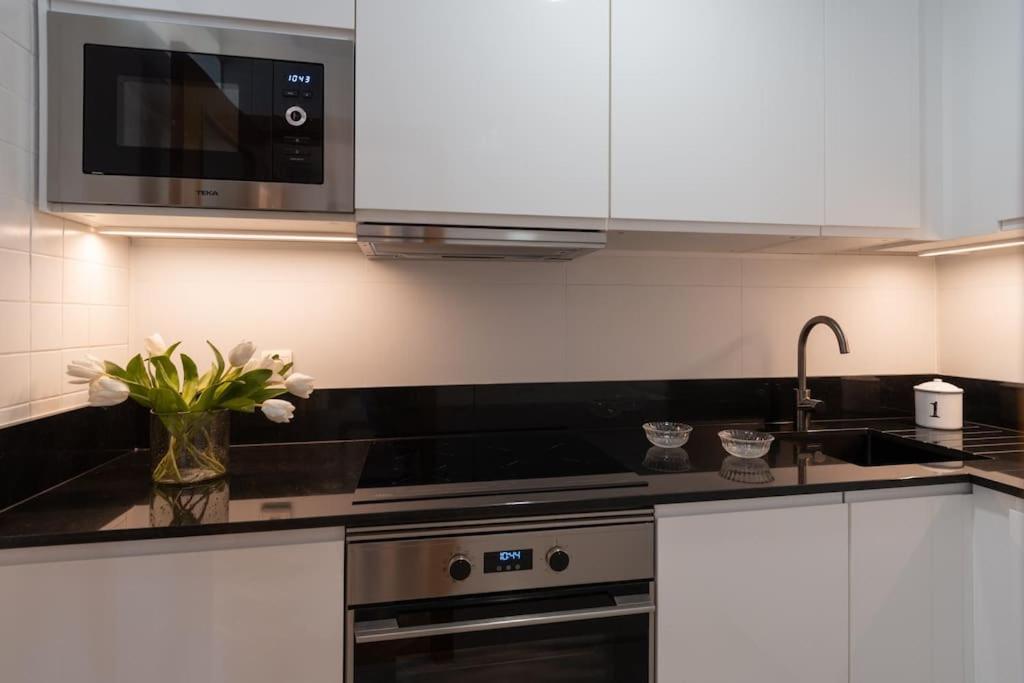 Vivienda Con Zona De Trabajo, Piscina Y Parking Appartement *
