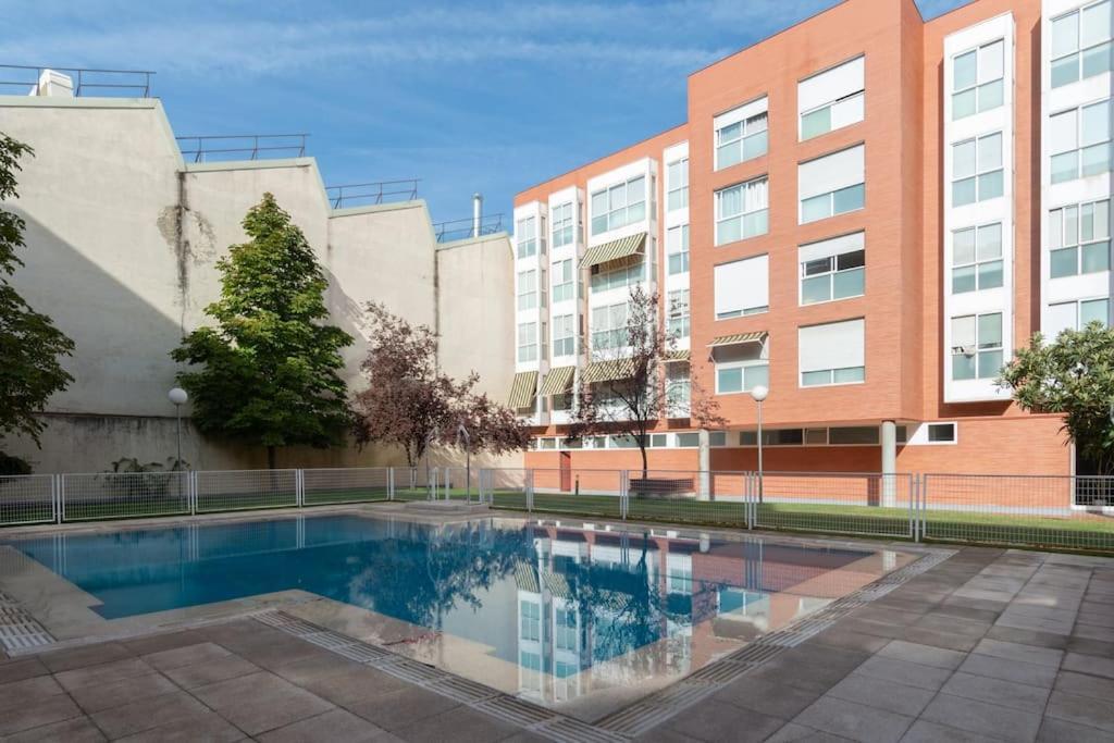 Appartement Vivienda Con Zona De Trabajo, Piscina Y Parking *