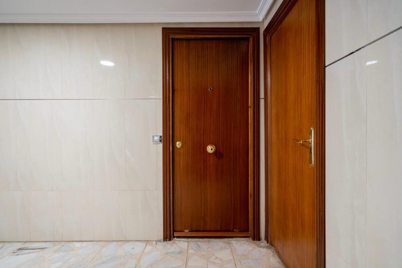 Piso Con Encanto En Canillejas Apartment *