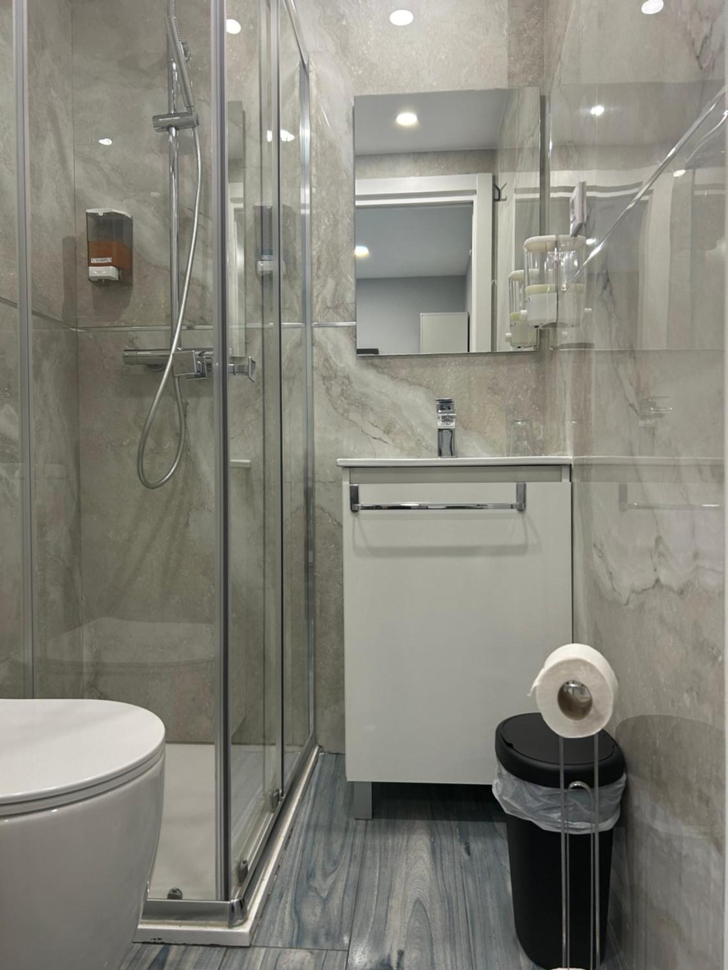 Casa Julian-inn Homestay Madrid