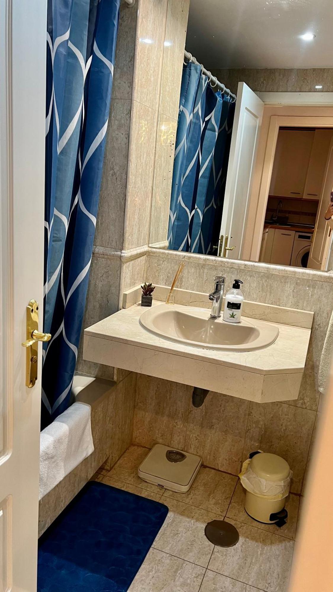 Apartment Deyanira Suite, Aeropuerto, Ifema *