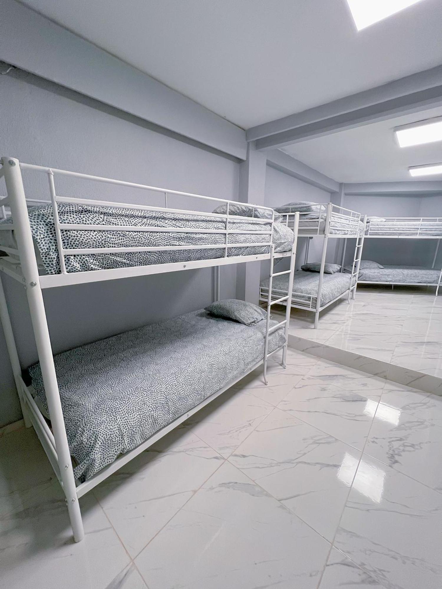 Thirty One Hostel *