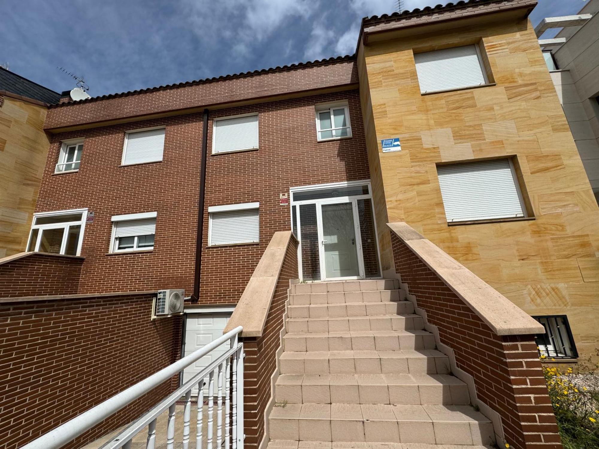 Ifema 5 4 Banos, Parking Free *