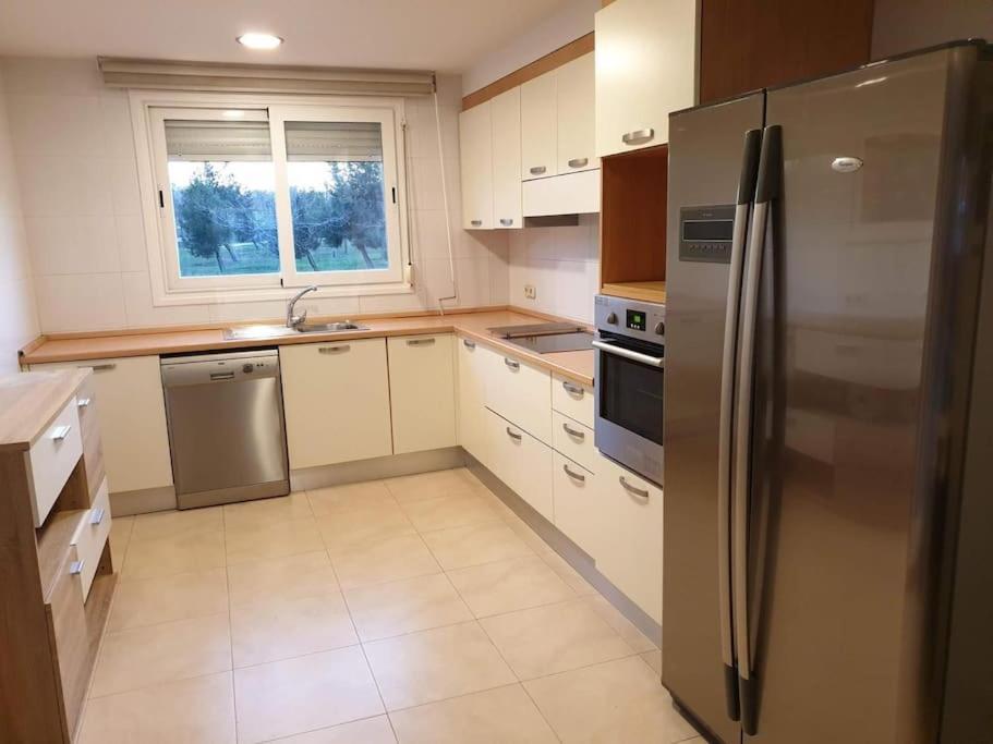 Ifema 5 4 Banos, Parking Free * Madrid