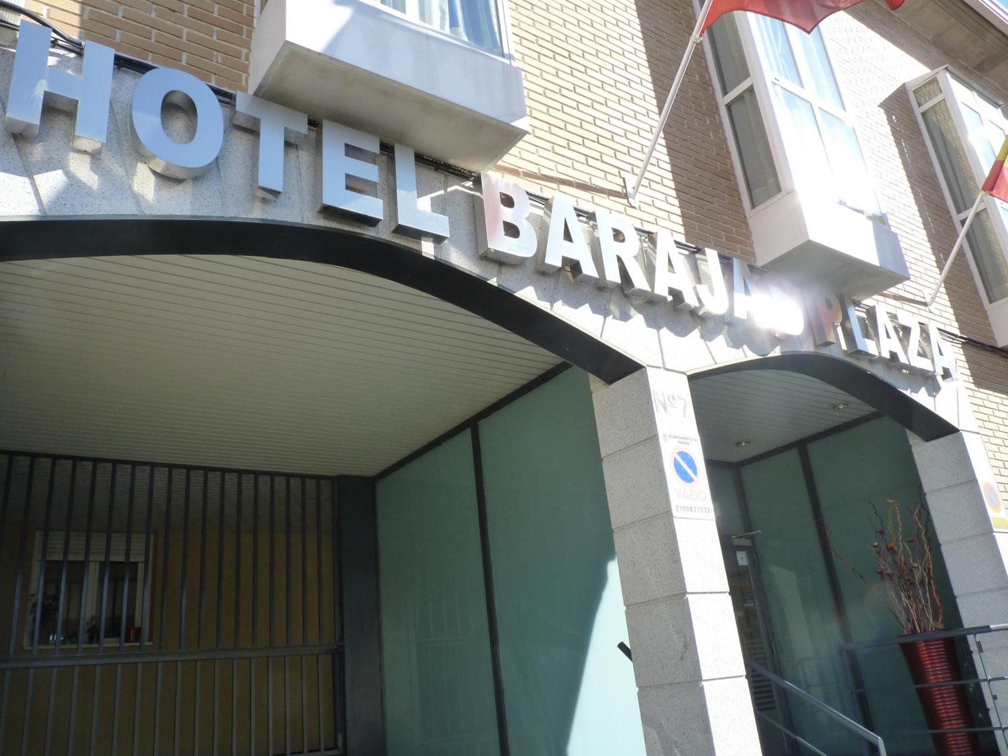 Barajas Plaza