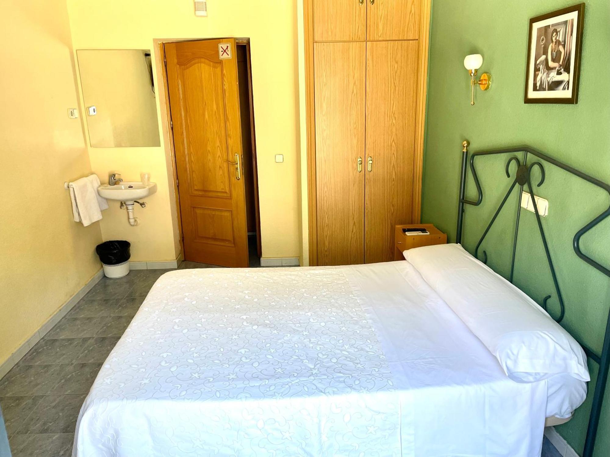 Fernandez Atocha Guest house