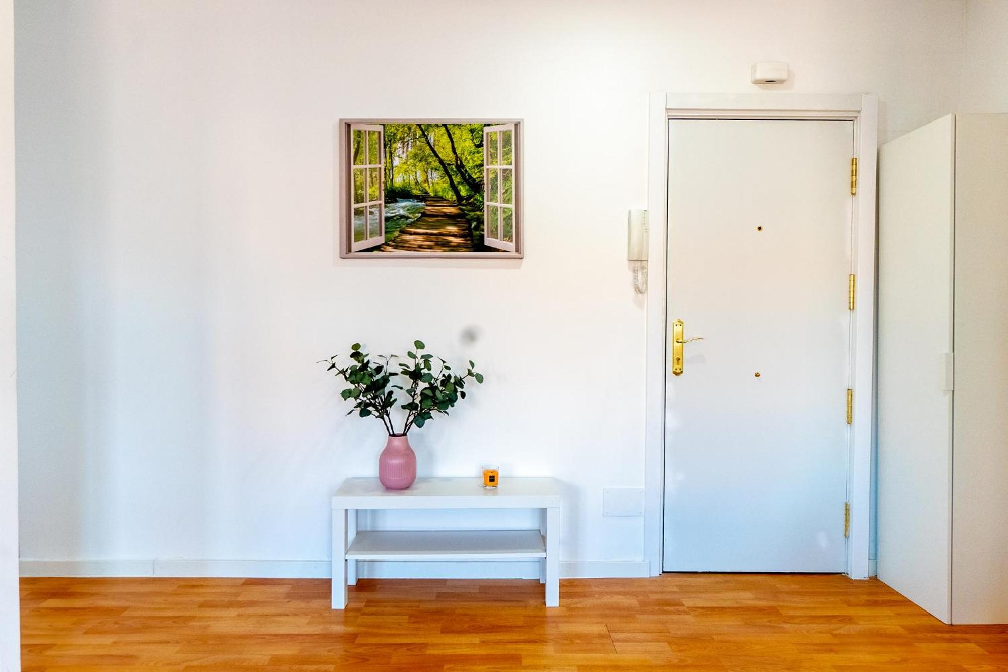 Appartamento Homely 2 Bedroom In Barajas *
