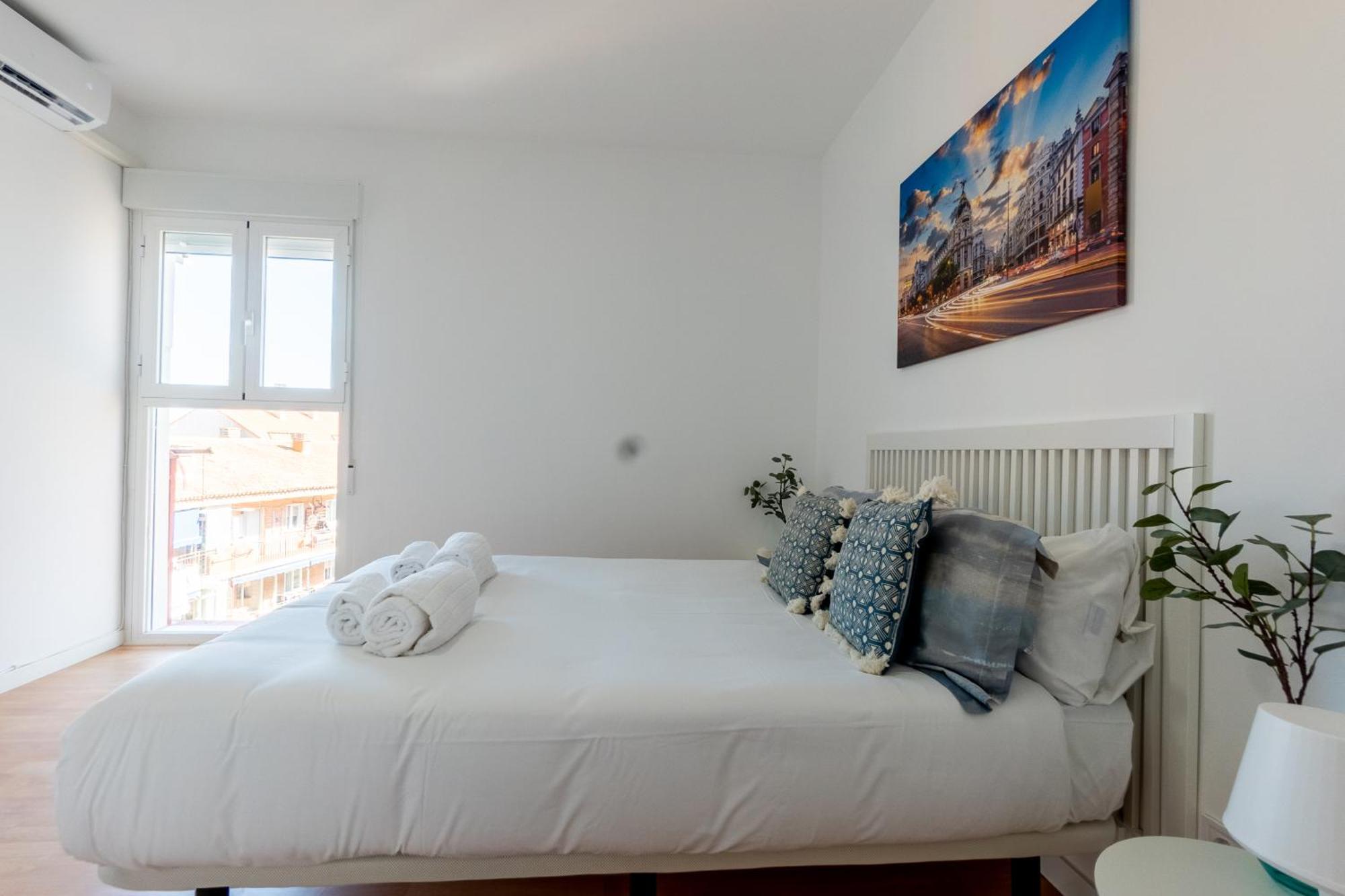 Appartamento Homely 2 Bedroom In Barajas Madrid