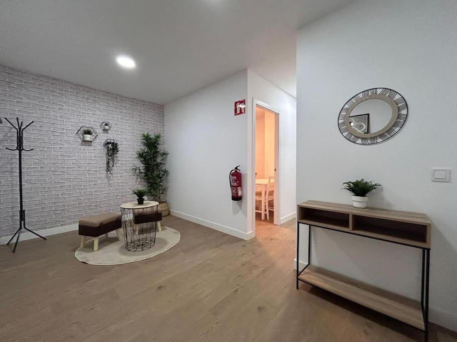 Beautiful Flat In Urq2 Apartamento Madri