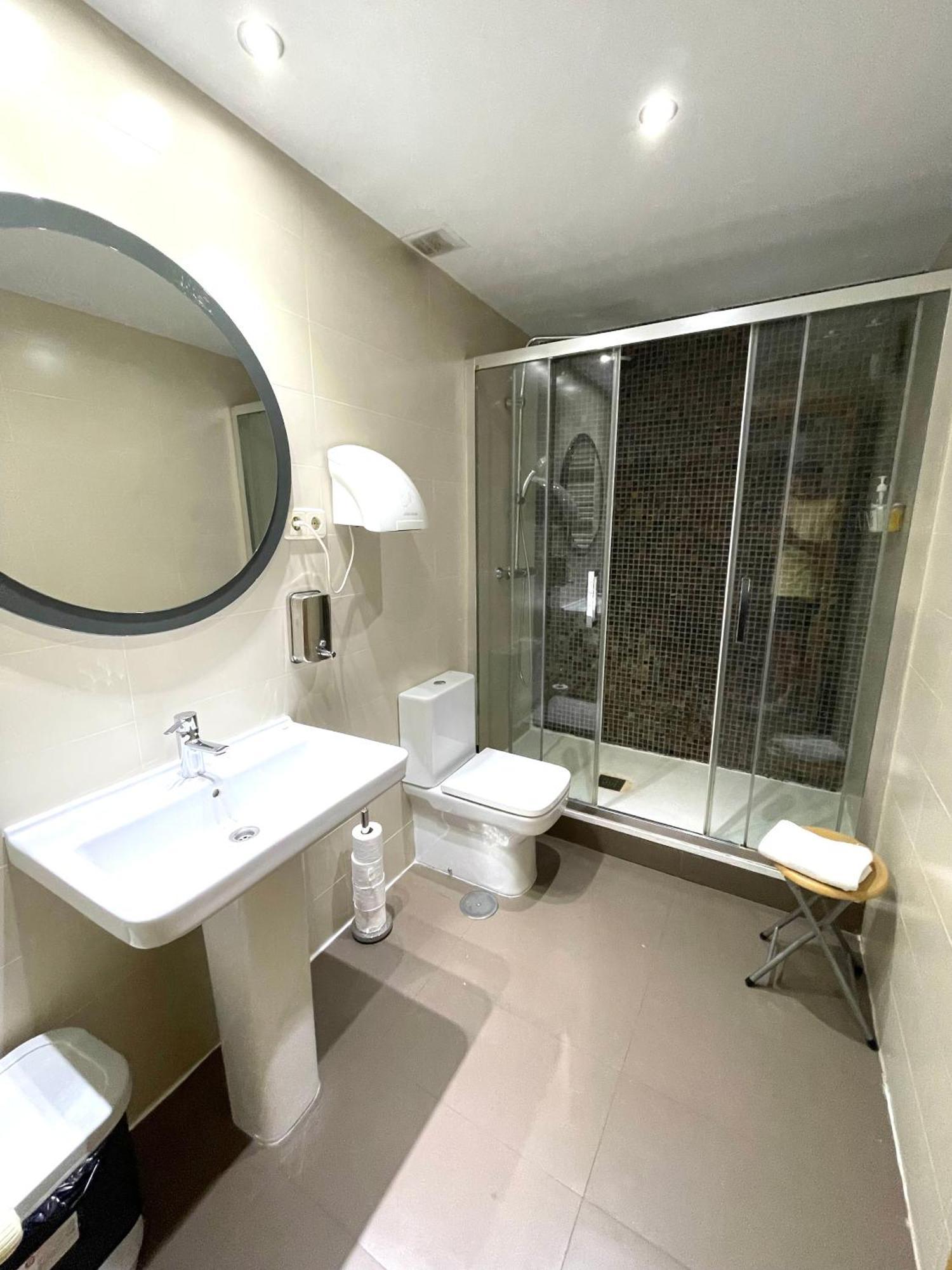 Fernandez Atocha Guest house *