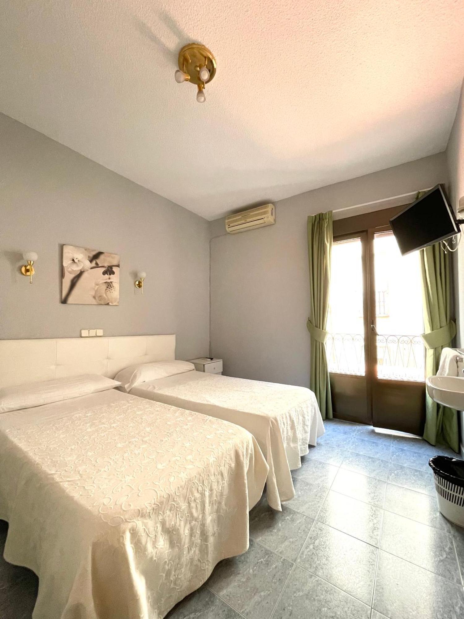 Fernandez Atocha Guest house Madrid