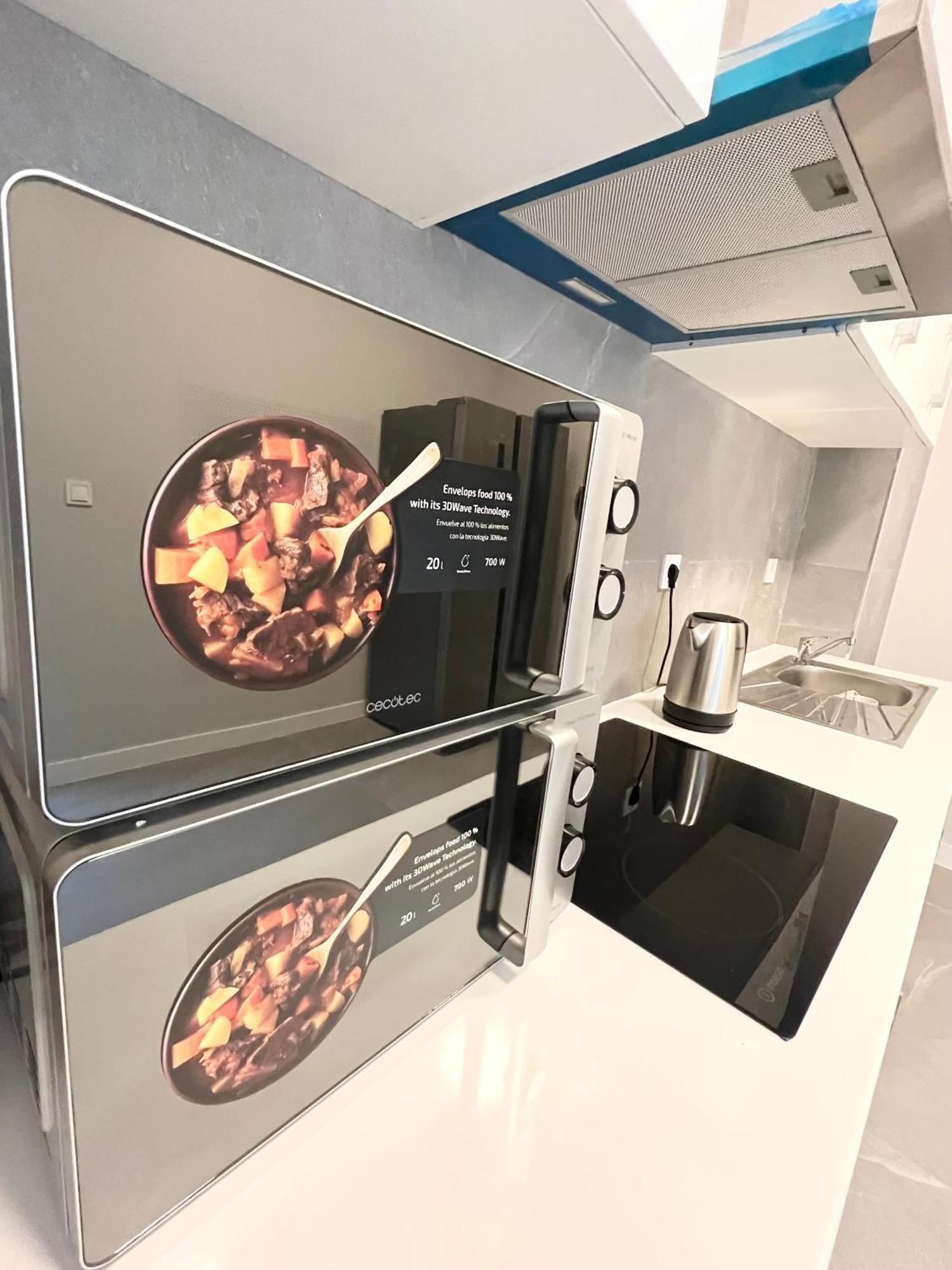 Albergue Space Capsule Madri