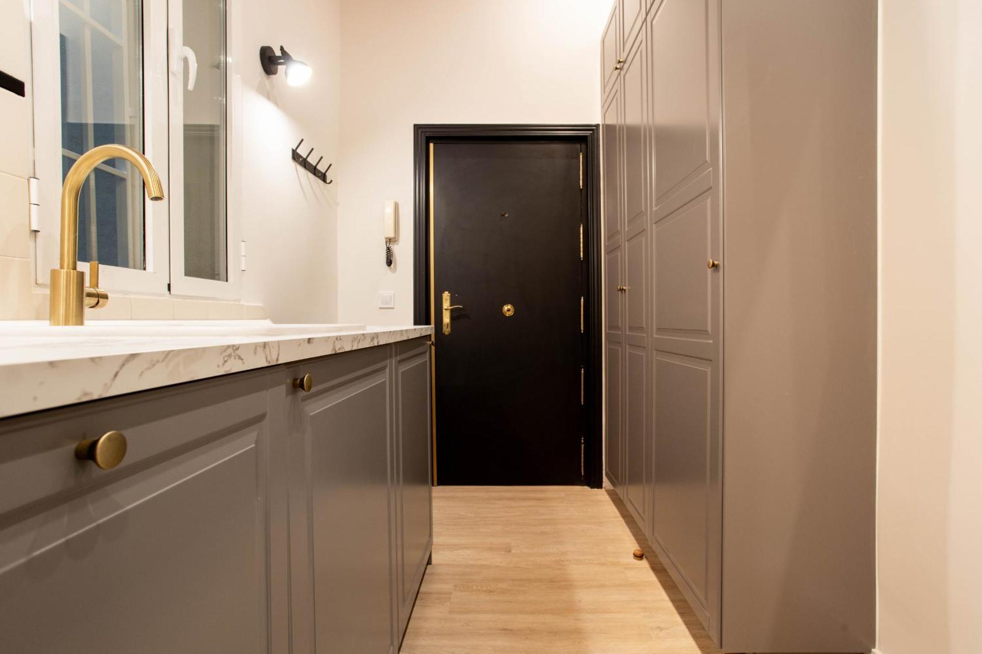 Puerta De America En Apartamento Madrid