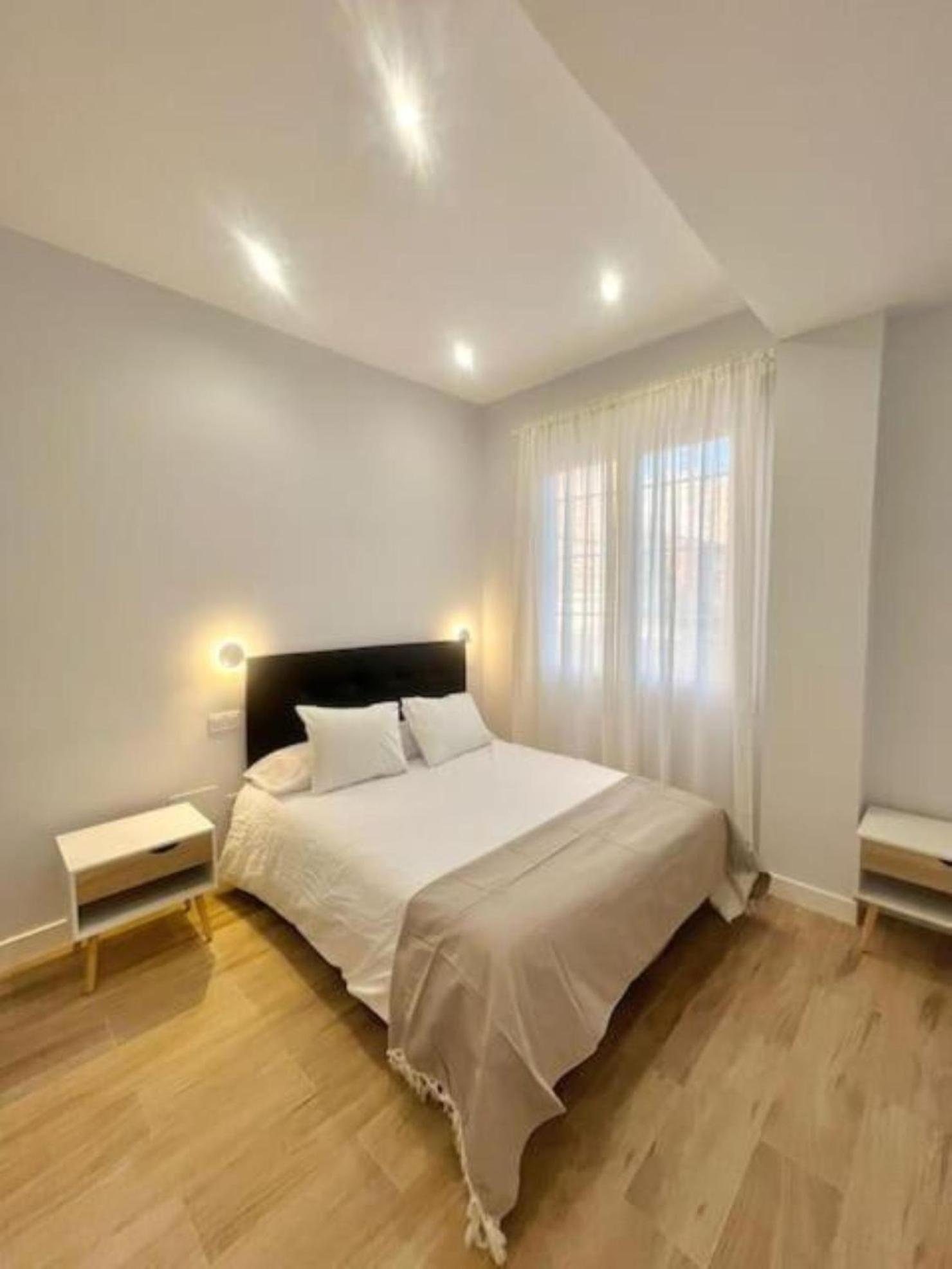 Estudio Chic Y Moderno Cerca Del Vibrante Centro De Ifema Apartment Madrid