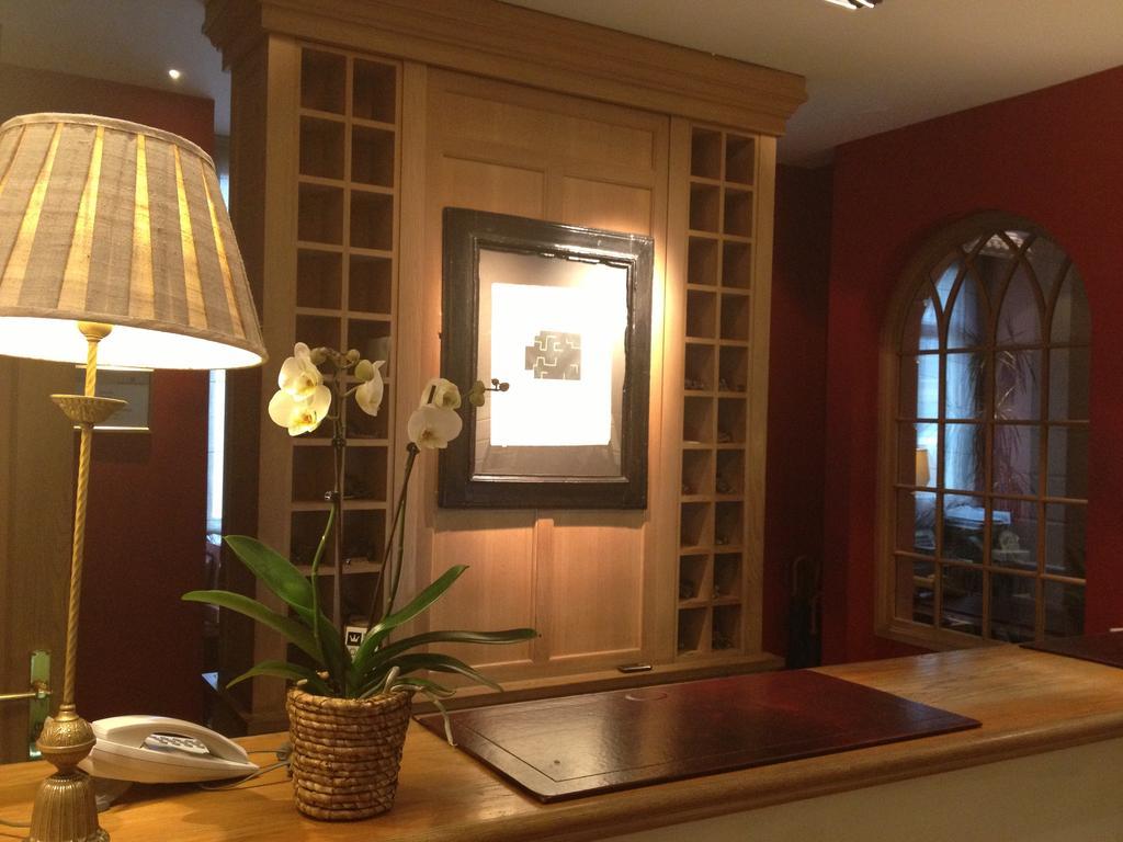 Adler 5* Madri