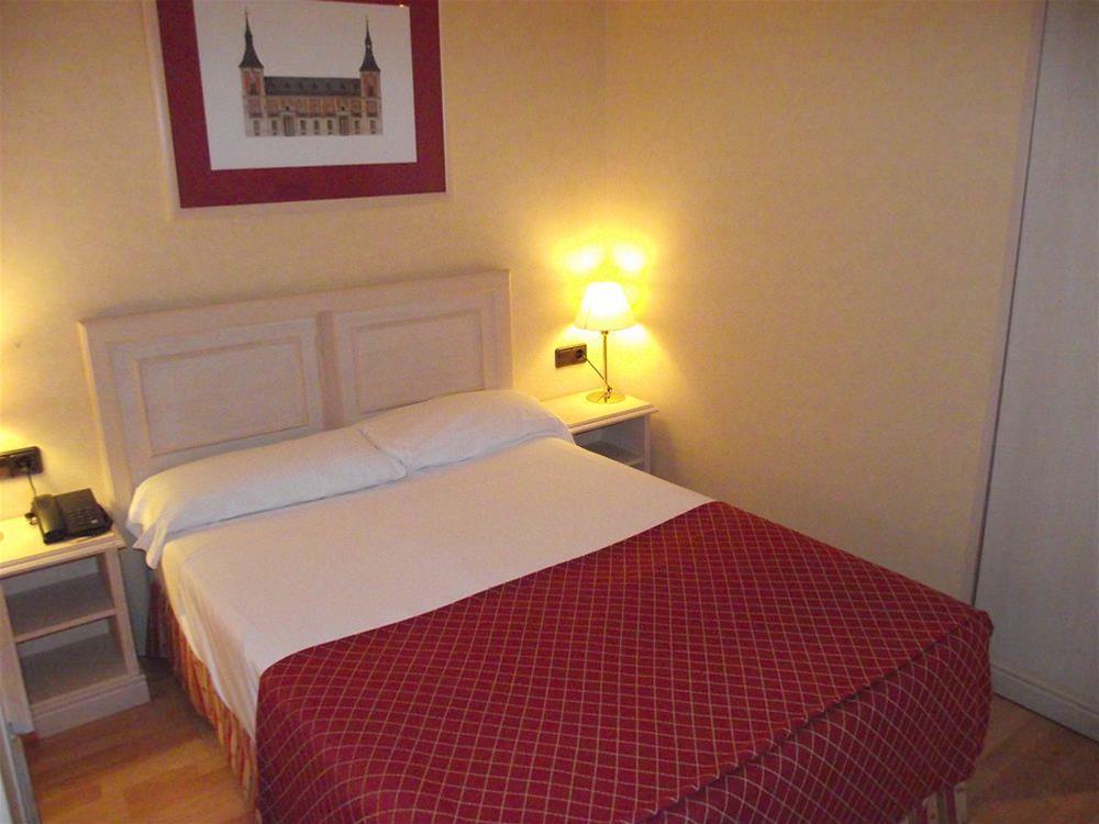 Hotel Senator Castellana 3*