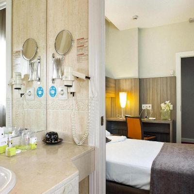 Serrano 4*