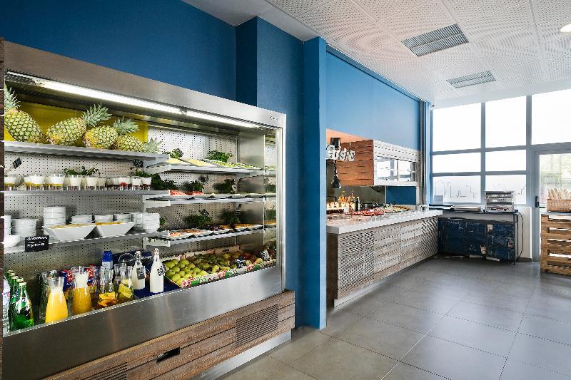 Airport Suites, Affiliated By Melia Aparthotel 2*