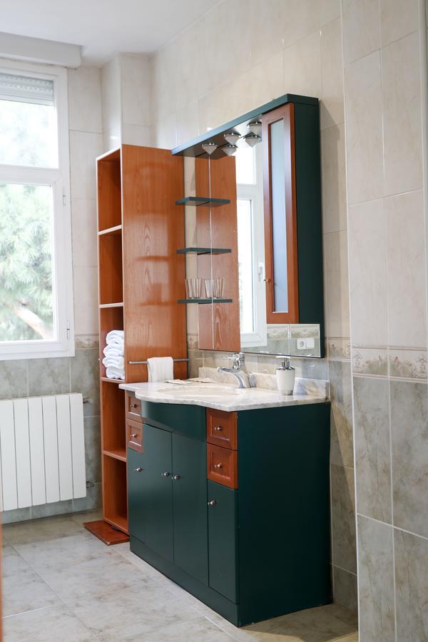 Escala 3*
