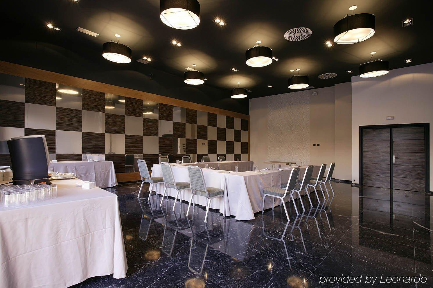 - Tablas By Ihg Madrid