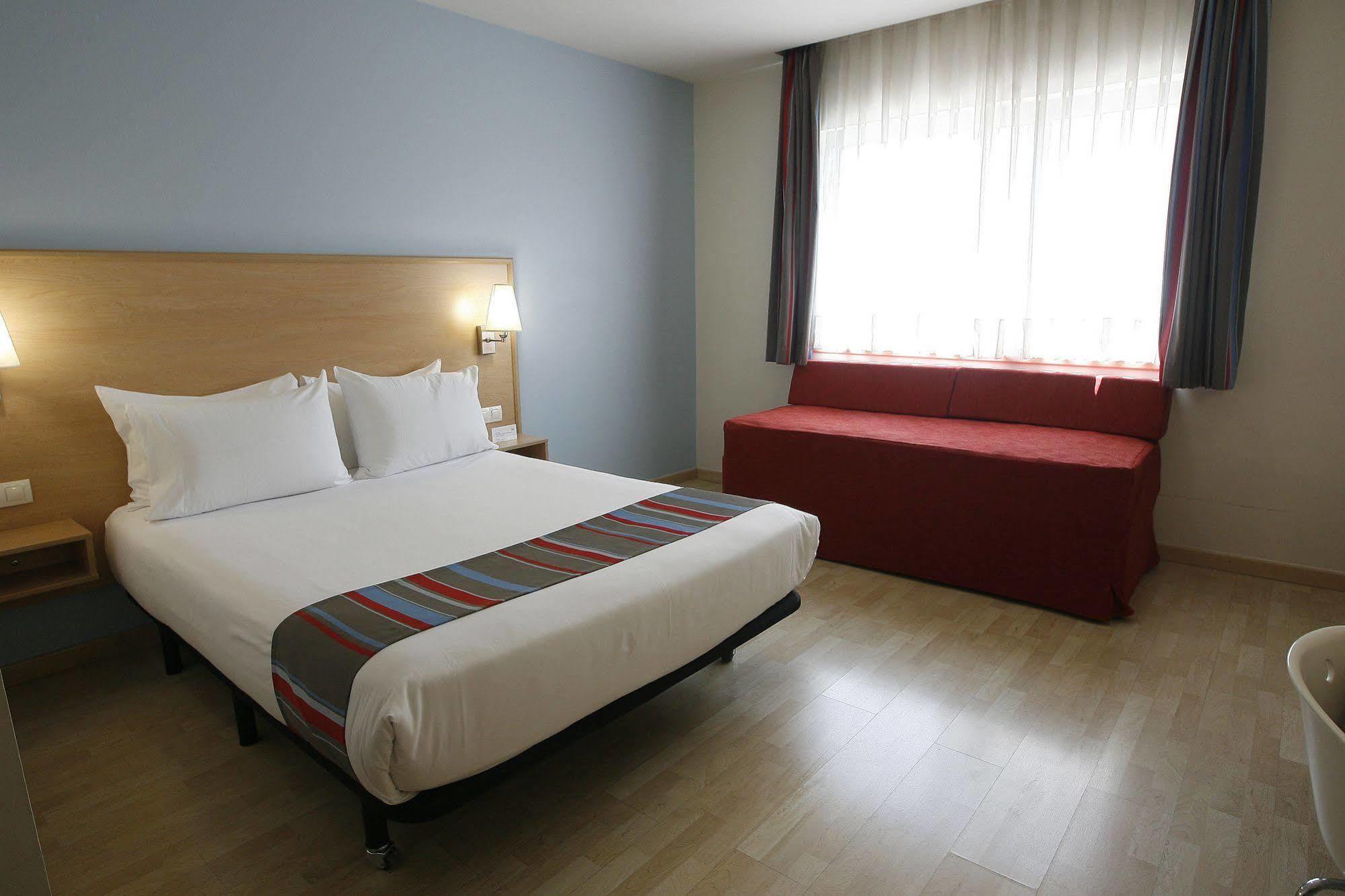 Travelodge Torrelaguna Hotel