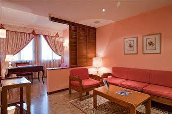 Foxa 25 Hotel 4*
