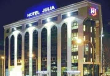 Julia