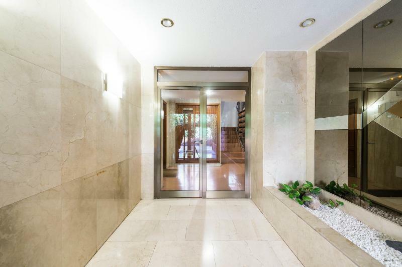 Vivienda Familiar Con Jardin Junto A Ifema * Madrid