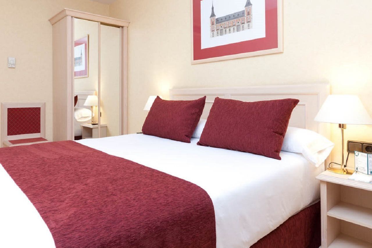 Senator Castellana Hotel